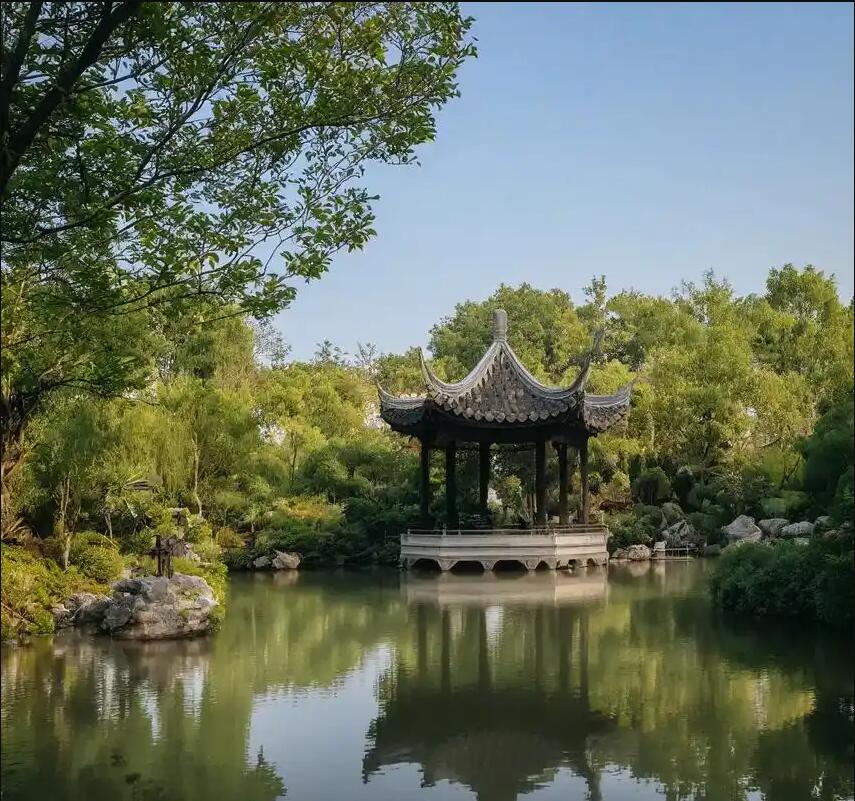 天山区怜梦餐饮有限公司